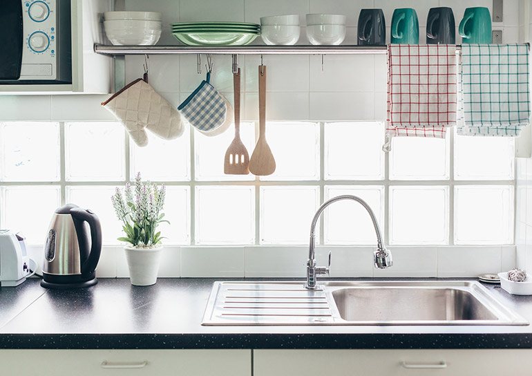 Bingung Menata Dapur Kecil Tanpa Kitchen Set. Lakukan 3 Cara Ini details